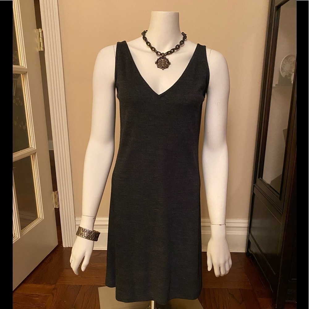 Frou By Paige Novick Sleeveless Gray Dress